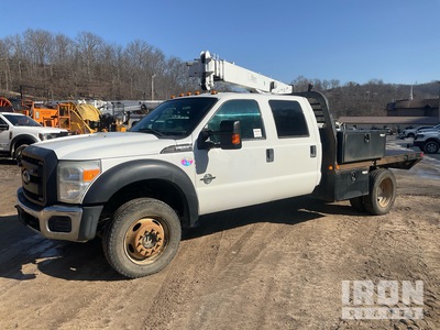 2015 Ford F-550 4x4 Crew Cab شاحنة مسطحة