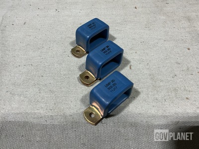 (286) Bell Textron 30-302-2D11J17 Loop Clamps