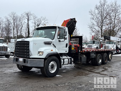 2017 Palfinger PK26002-EH 16090 lb Knuckle Boom on 2018 Freightliner 8x4 Knuckle Boom Truck