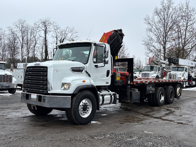 2017 Palfinger PK26002-EH 16090 lb Knuckle Boom on 2018 Freightliner 108SD 8x4 Boom Truck