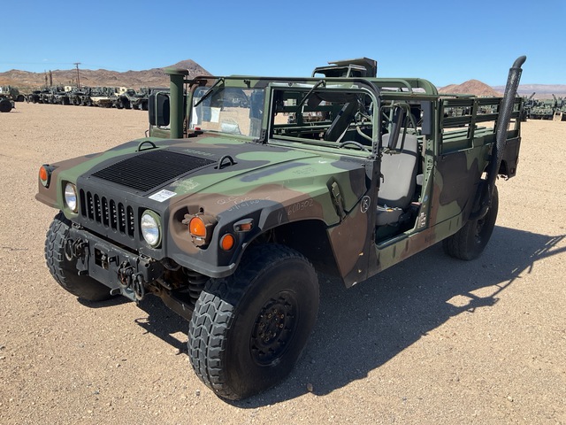 1999 AM General M1123 HMMWV 2 Door w/Truck Body 1999 AM General M1123 HMMWV 2 Door w/Truck Body
