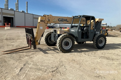 2017 Gehl RS8-42 Telehandler