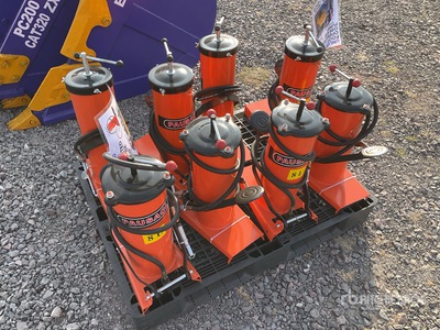 Quantity of (8) 2025 Pausaol Lote de Bombas de Grasa (Sin Usar) / Grease Pump (Unused)