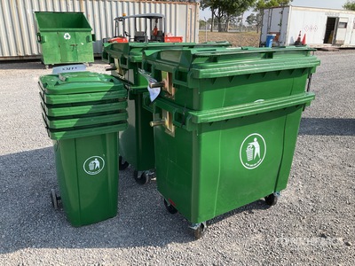 Quantity of (8) 2025 Lote de Contenedores para Basura (Sin Usar) / Trash Surge Bin (Unused)