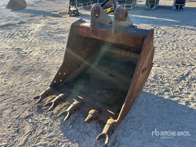 Esco 48 in Digging Excavator Bucket - Fits Komatsu PC200/210/228US/PW210/PW220