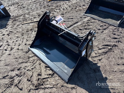 2026 GIYI GY-XKH39 39 in Multi-Purpose Skid Steer Bucket (Unused)