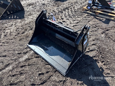 2026 GIYI GY-XKH39 39 in Multi-Purpose Skid Steer Bucket (Unused)