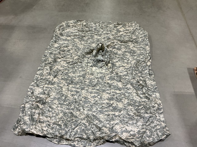 (27) Wet Weather Poncho Liners