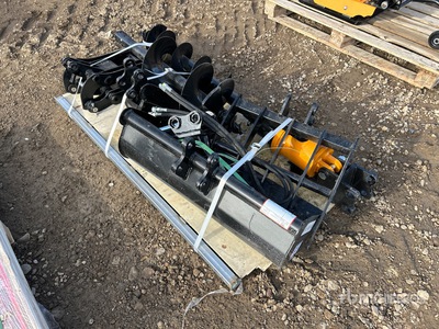 Quantity of (8) 2026 GIYI VCA-8 Mini Excavator Attachments Attacco per escavatore - Fits Cat 301 (Unused)