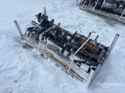 Quantity of (8) 2026 GIYI VCA-8 Mini Excavator Attachments Attacco per escavatore - Fits Cat 301 (Unused)