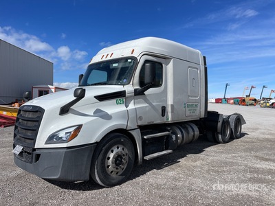 2019 Freightliner Cascadia 126 6x4 T/A Slaapcabine Trekker