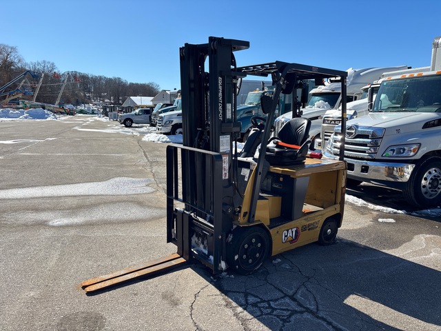 2021 Cat EC25EN2 4100 lb Electric Forklift