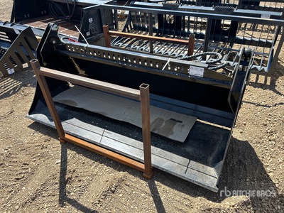 2026 GIYI GY-KH72F 72 in Multi-Purpose Skid Steer Bucket (Unused)