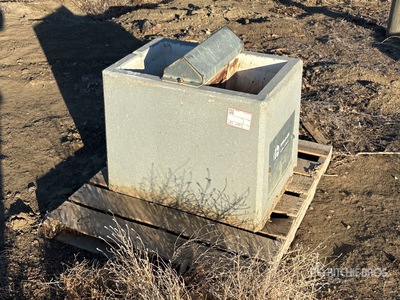 Bohlmann 2 ft x 1 ft 3 in Cattle Waterer Divers