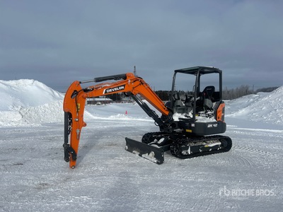 2024 Develon DX42-7-US30 Mini Excavator (Unused)