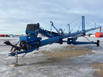 2019 Brandt 1390XL 13 in x 92 ft Swing 穀物用オーガー