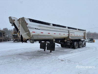 2013 Midland MG37SK3400X 37 ft Tri/A Rimorchio ribaltabile posteriore