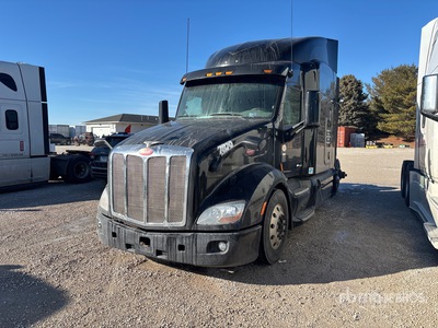 2017 Peterbilt 579 6x4 Cabeza Tractora Cabina Dormitorio