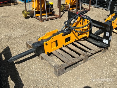 2026 GIYI GY-P680 18 in Skid Steer Breaker (Unused)