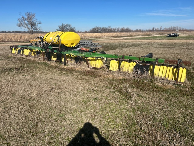 Willmar Fabrication LLC 410-04WG 40 ft Red Ball Hooded Sprayer