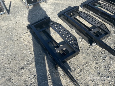 2026 GIYI GY-DHC 59 in Skid Steer Forks (Unused)