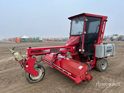 2019 Broce BW260 Self-Propelled Broom