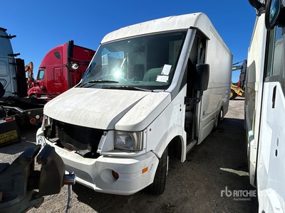 2014 Isuzu 4x2 Lieferwägen (Inoperable)