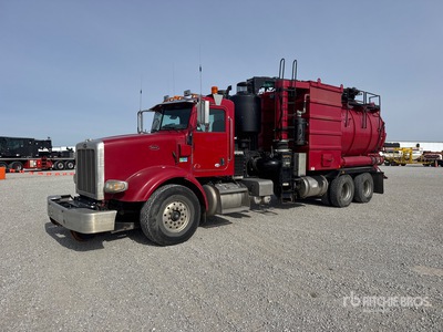 2009 Peterbilt 365 6x4 Vacuum Tanker Truck