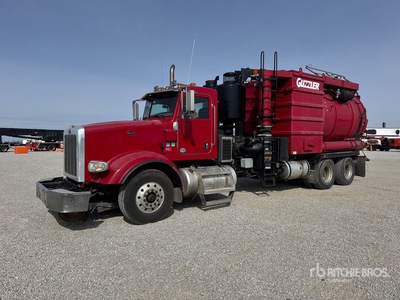 2013 Peterbilt 367 6x4 Autocarro cisterna aspirazione