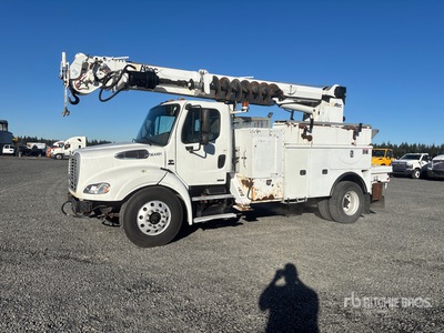 2015 Altec DC47-TR on 2016 Freightliner M2 112 4x2 Camion pelle