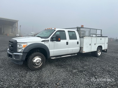 2016 Ford F-550 XL 4x4 Crew Cab Camión Utilitario