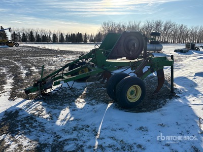 John Deere 900 6 Shank Dessoucheuse