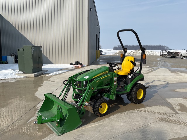 2023 John Deere 1025 4WD Utility Tractor 2023 John Deere 1025 4WD Utility Tractor