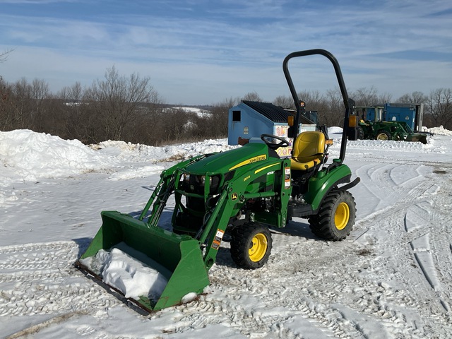 2023 John Deere 1023E 4WD Utility Tractor 2023 John Deere 1023E 4WD Utility Tractor