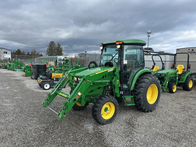 2022 John Deere 4052 4WD Utility Tractor 2022 John Deere 4052 4WD Utility Tractor