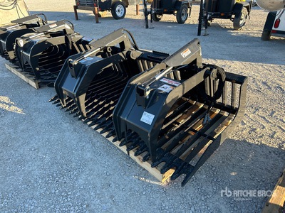 Stout 72 in Grapple Skid Steer Grapple Bucket - Fits Stout Buckets