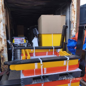 Quantity of (5) 2025 Accesorio de horquilla (Unused)