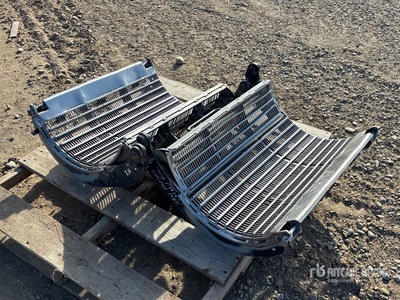 Quantity of (2) New Holland 9060 Set of New holland combine concaves Combine Concave