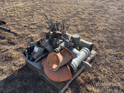 Quantity of Assorted Irrigation Parts Varios, equipos de riego