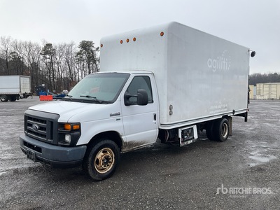 2016 Ford E-450 4x2 Furgonetka