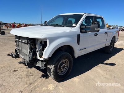 2022 Ford F-350 4x4 Crew Cab Pickup