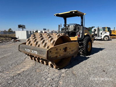 2017 Volvo SD115B Compacteur à tambour à pieds dameurs