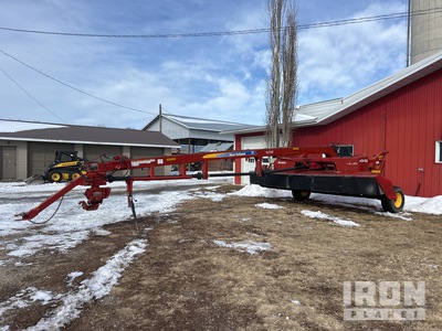 2011 New Holland H7460 15 ft 7 in Center pivot Disc Mower