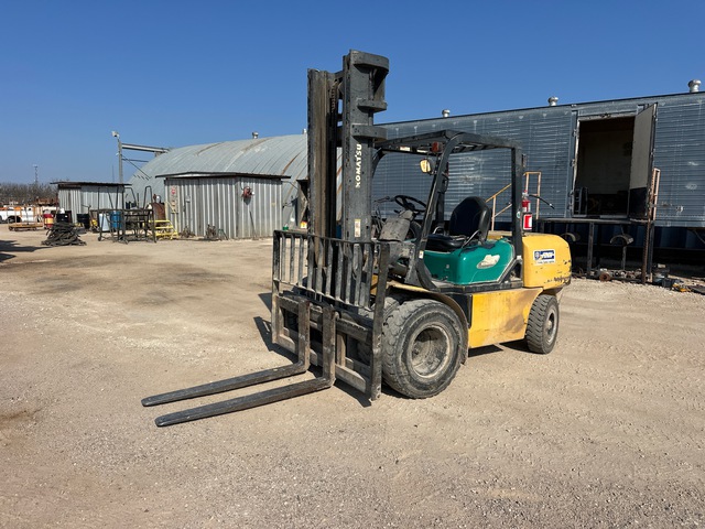 2007 (unverified) Komatsu FD45T-8 9180 lb Pneumatic Tire Forklift