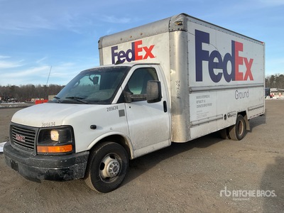 2016 GMC 3500 Van Truck