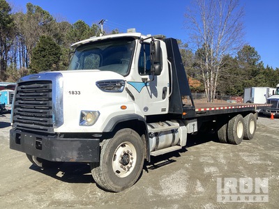 2014 Freightliner 108SD 6x4 Rollback Truck