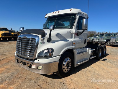 2016 Freightliner Cascadia 125 6x4 T/A Day Cab Truck Tractor
