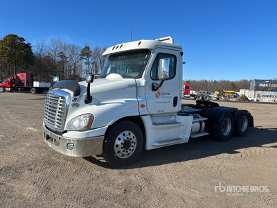 2016 Freightliner Cascadia 125 6x4 T/A Day Cab Truck Tractor