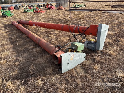 Quantity of (2) Westfield 10 in x 21 ft Electric Vis sans fin à grain