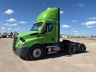 2020 Freightliner Cascadia 116 6x4 T/A Day Cab Truck Tractor